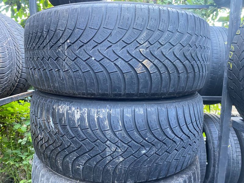 225/55R17 Falken EuroWinter HS01 01673olx фото