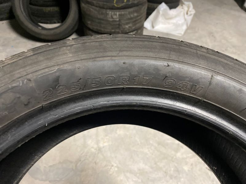 225/50R17 Kumho Solus KH17 Ч0484 фото