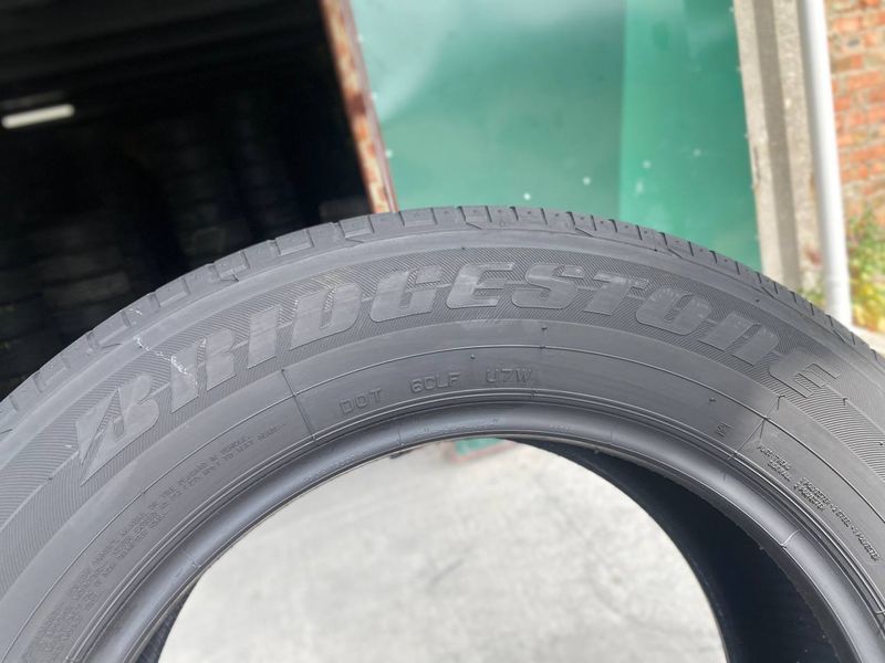 215/65R17 Bridgestone Dueler H/P sport 0984olx фото