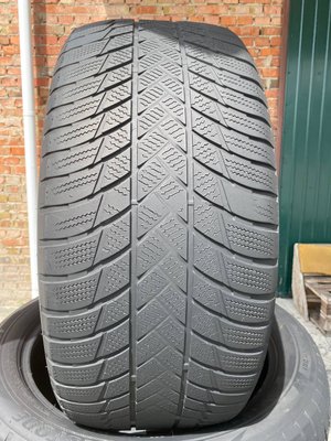 285/45R21 Bridgestone Blizzak LM001 d0136 фото