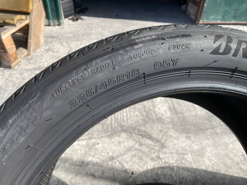 225/45R18 Bridgestone Turanza T005 01191 фото