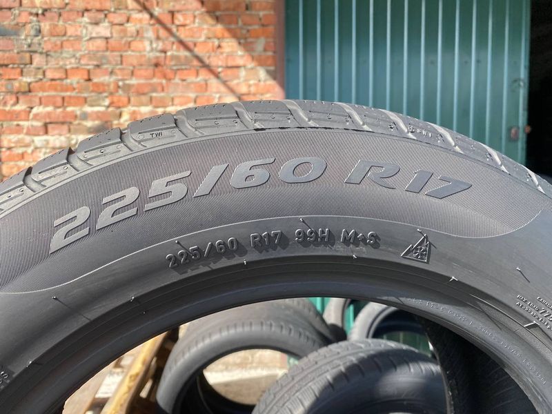 225/60R17 Pirelli Sottozero 3 d0398 фото