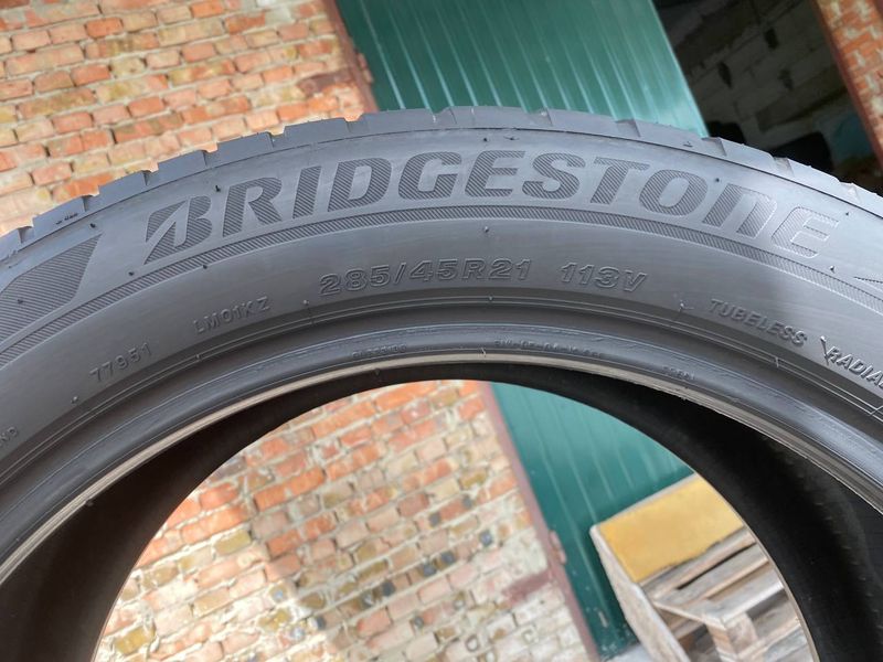 285/45R21 Bridgestone Blizzak LM001 d0136 фото