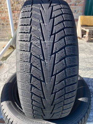 215/55R17 Hankook Winter I`Cept IZ2 01549 фото