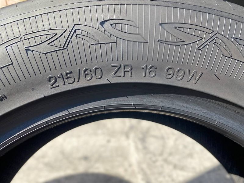 215/60R16 Vredestein Ultrac Satin 01037 фото