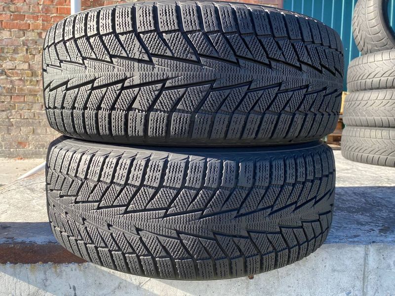 215/55R17 Hankook Winter I`Cept IZ2 01549 фото