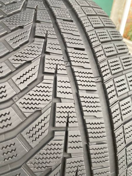 255/35R20 Hankook Winter I`Cept evo2 01456 фото