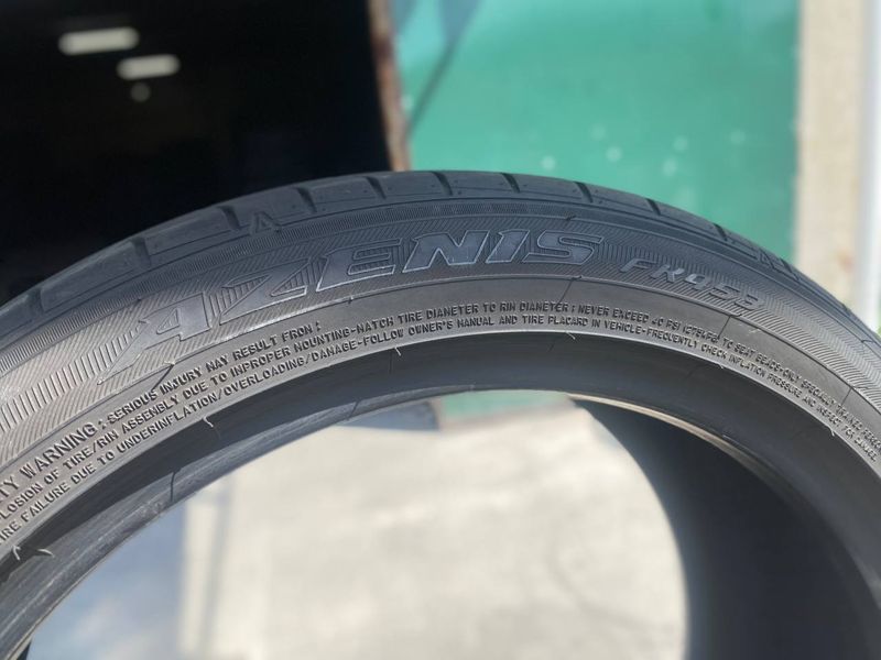 215/45R17 Falken Azenis FK453 0244olx фото