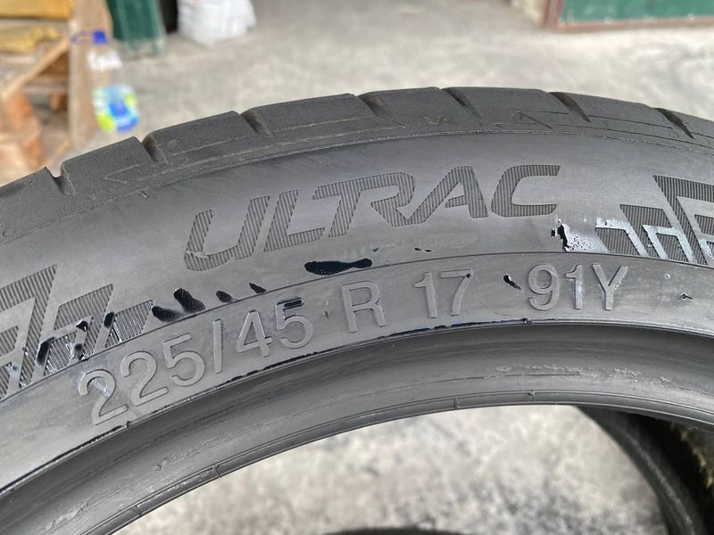 225/45R17 Vredestein UlTrac  0733olx фото