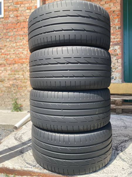 255/35R19 Bridgestone Potenza S001 01142 фото