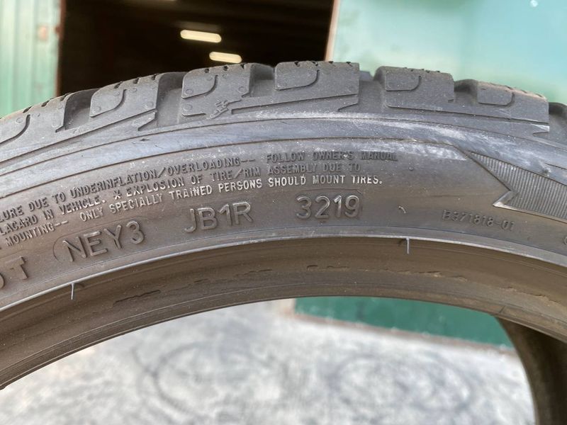 205/45R18 Goodyear UltraGrip d0340olx фото