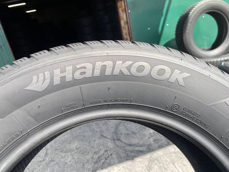 215/65R17 Hankook Winter ICept EVO2 SUV 0288 фото