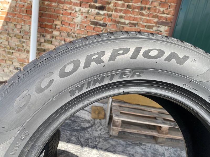 215/65R17 Pirelli Scorpion Winter 0756 фото