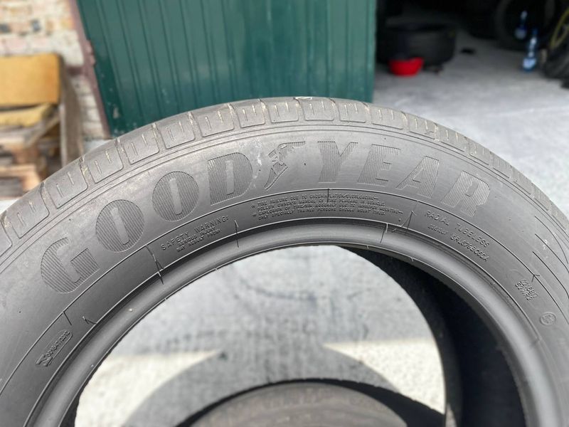 215/60R17 Goodyear Efficient Grip SUV-4X 0989olx фото