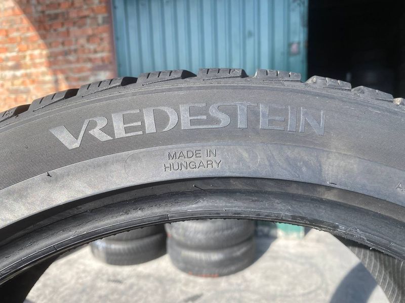 225/45R19 Vredestein Quatrac Pro 01833 фото