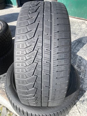 235/45R19 Hankook Winter I`Cept Evo2 01834 фото