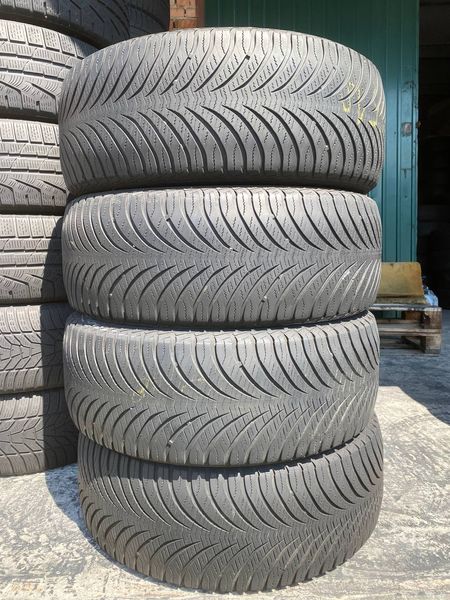 235/55R18 Goodyear Vector 4Seasons 01504 фото