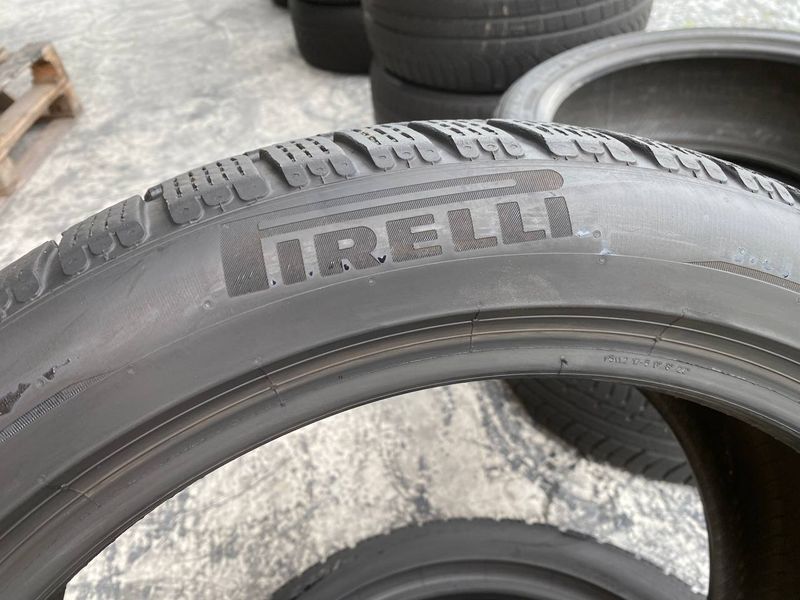 245/45R20 Pirelli P Zero Winter 01459olx фото