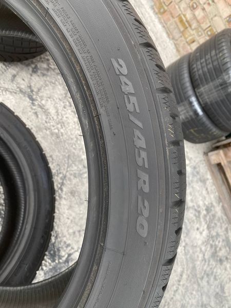 245/45R20 Toyo SnowProx S954 suv 01460olx фото