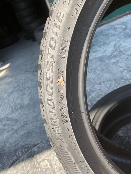 225/40R18 Bridgestone Blizzak LM001 0841olx фото