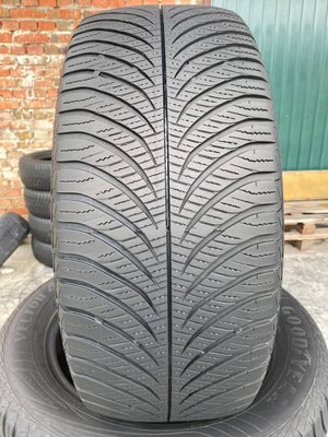 235/55R17 Goodyear Vector4Seasons GEN-2 0351olx фото