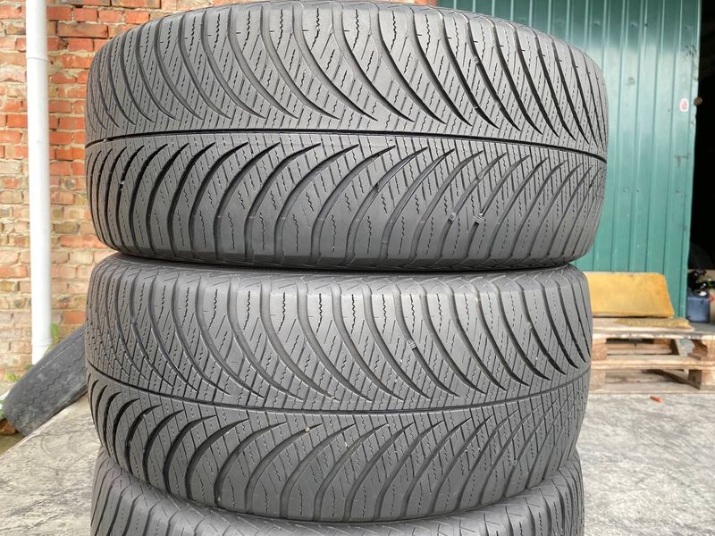 235/55R17 Goodyear Vector4Seasons GEN-2 0351olx фото