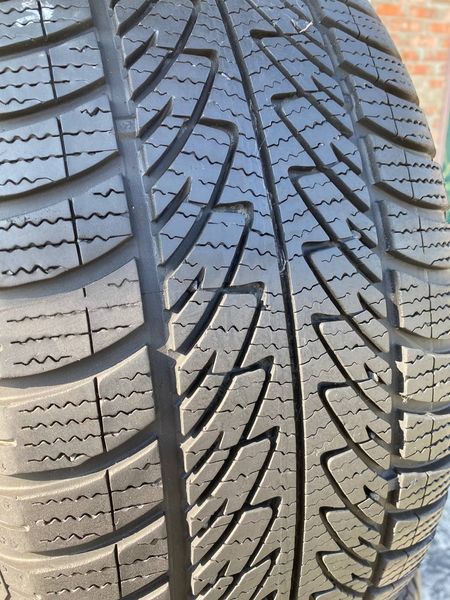 225/40R18 Goodyear UltraGrip 8 Perfomance 0843olx фото