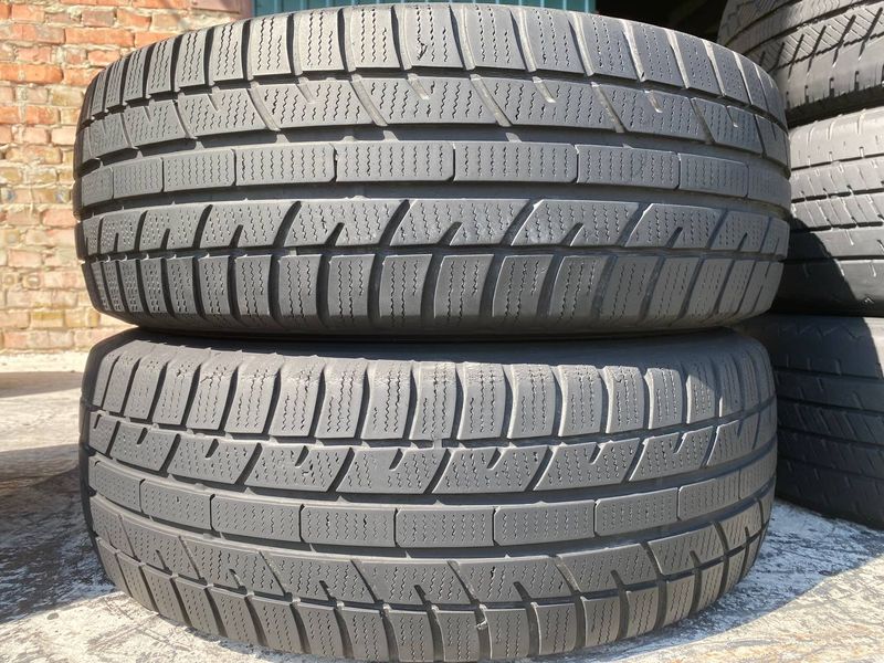 215/65R16C Toyo SnowProx S943 C d0041 фото