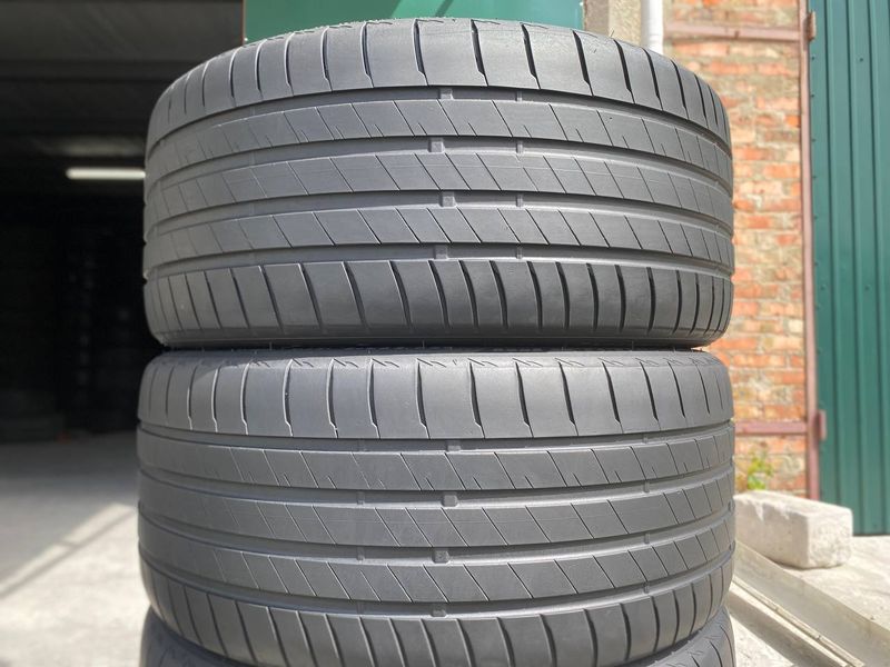 235/35R19 Bridgestone Potenza S005 d0184olx фото