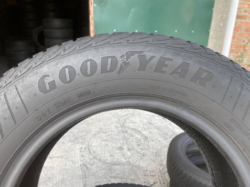 195/65R15 Goodyear Vector 4Seasons 01328 фото