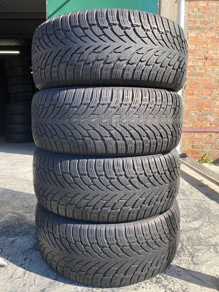 235/55R17 Nokian WR SUV4 0795 фото