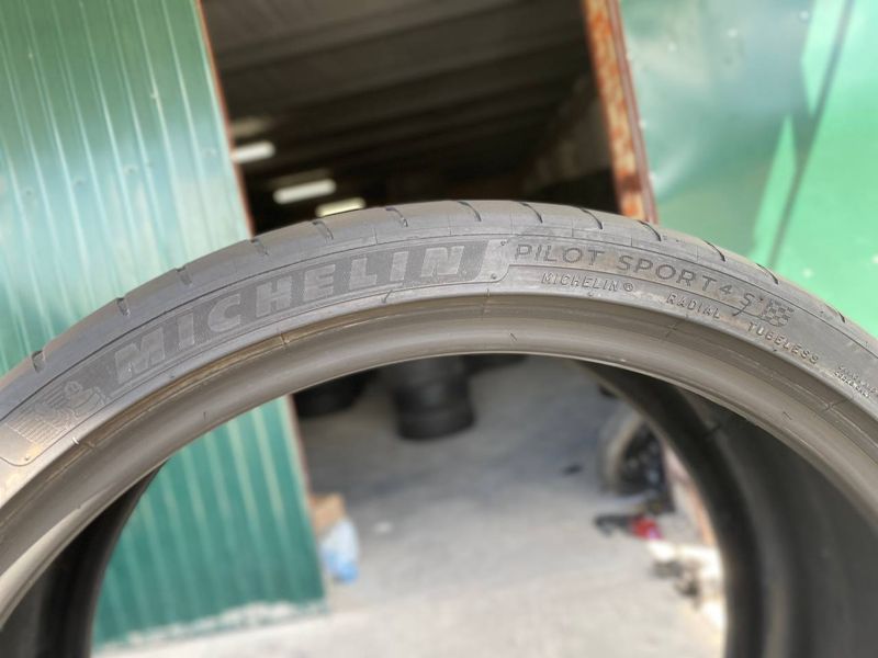 265/30R20 Michelin Pilot  Sport 4S 01105olx фото