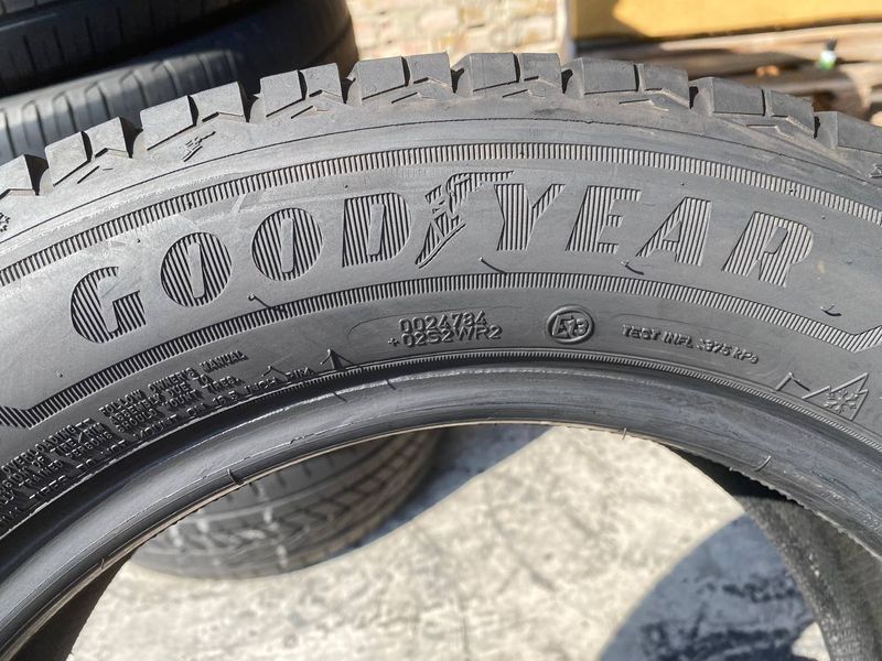 195/60R16C Goodyear Vector 4Seasons Cargo 01280 фото