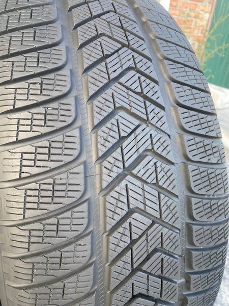 255/50R20 Pirelli Scorpion  01464 фото