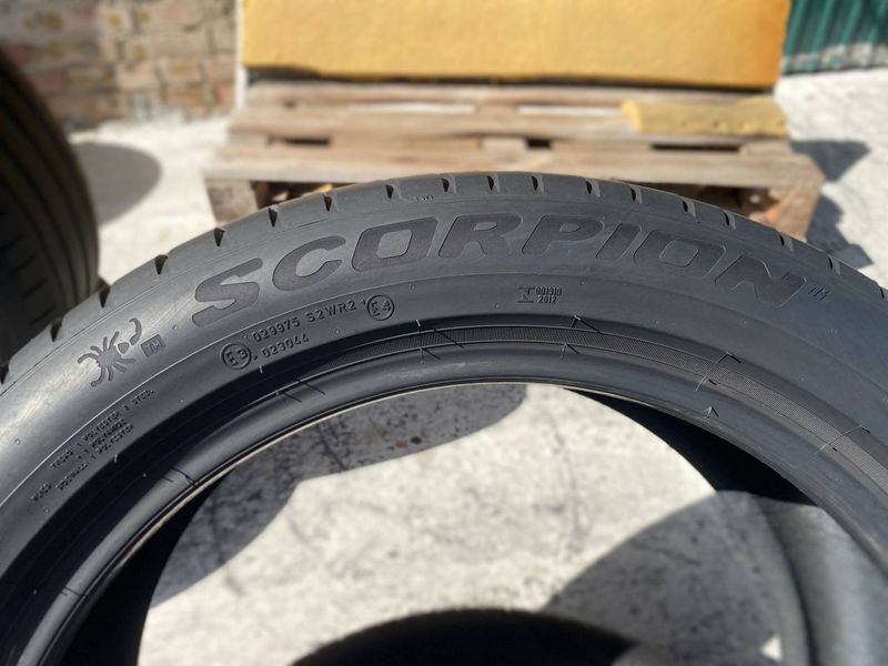 255/45R19 Pirelli Scorpion 01150 фото