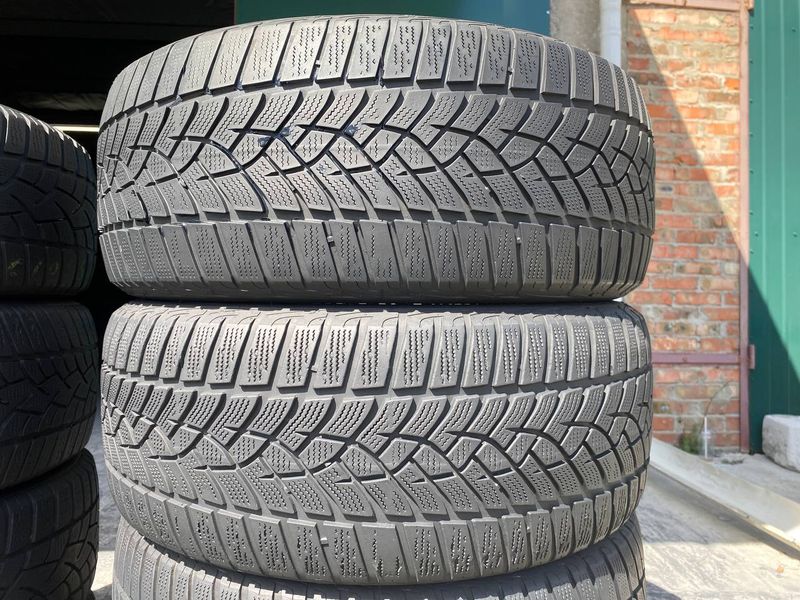 225/50R17 Goodyear UltraGrip Performance d0405 фото