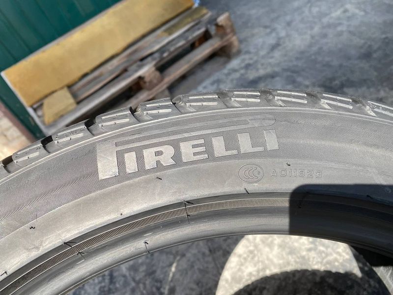 235/45R19 Pirelli Sottozero 3 01509olx фото