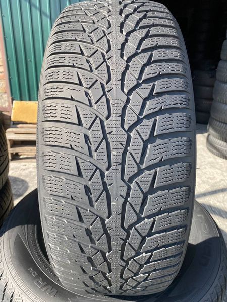 215/60R16 Nokian WR D4 0692 фото