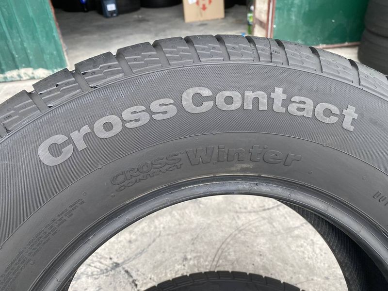 205R16C Continental CrossContact d0043 фото