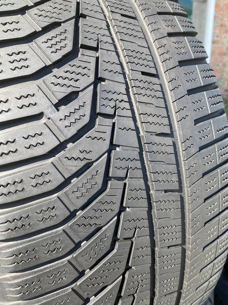 225/40R18 Hankook Winter I`Cept evo2 0848olx фото