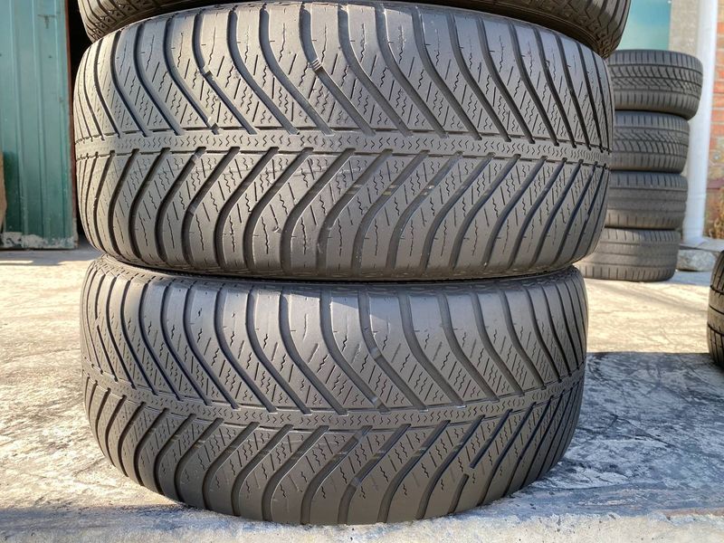 215/55R16 Goodyear Vector 4Seasons 0319 фото