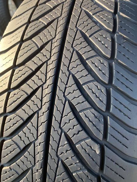 205/60R16 Goodyear UltraGrip 8 0659 фото