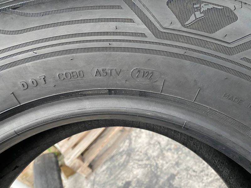 235/65R16C Goodyear Vector 4Seasons 01857 фото