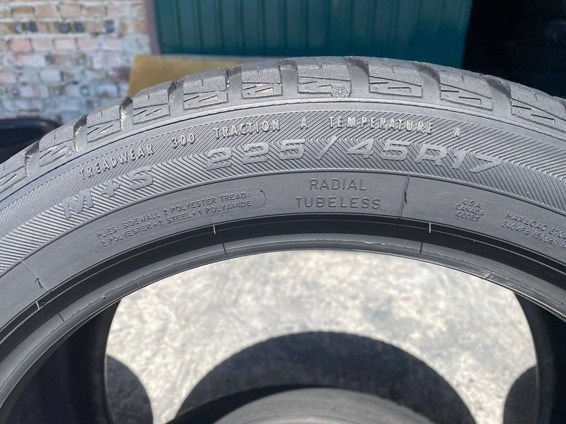 225/45R17 Goodyear Vector 4Seasons 0332 фото