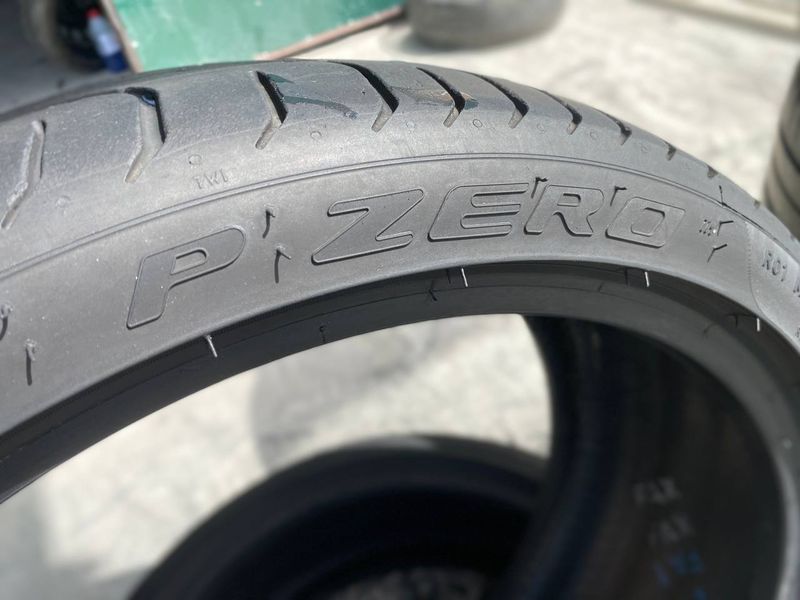 235/35R19 Pirelli P Zero 01168olx фото