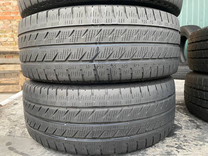 235/65R16C Goodyear Vector 4Seasons 01857 фото