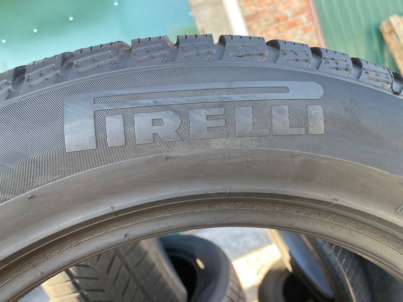 235/55R17 Pirelli Sottozero 3 0801 фото