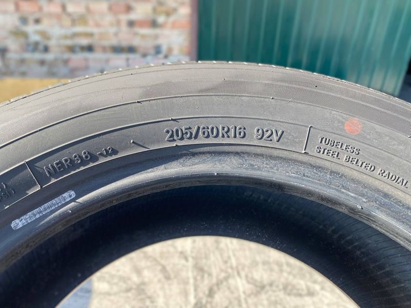 205/60R16 Toyo NanoEnergy R38 01050olx фото