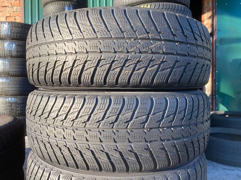 215/70R16 Nokian WR SUV 3 01794 фото