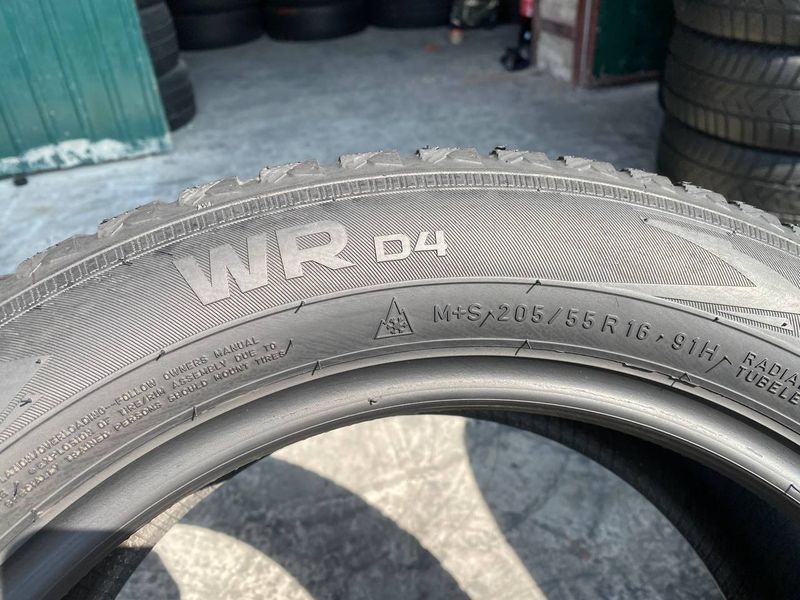 205/55R16 Nokian WR D4 01613 фото